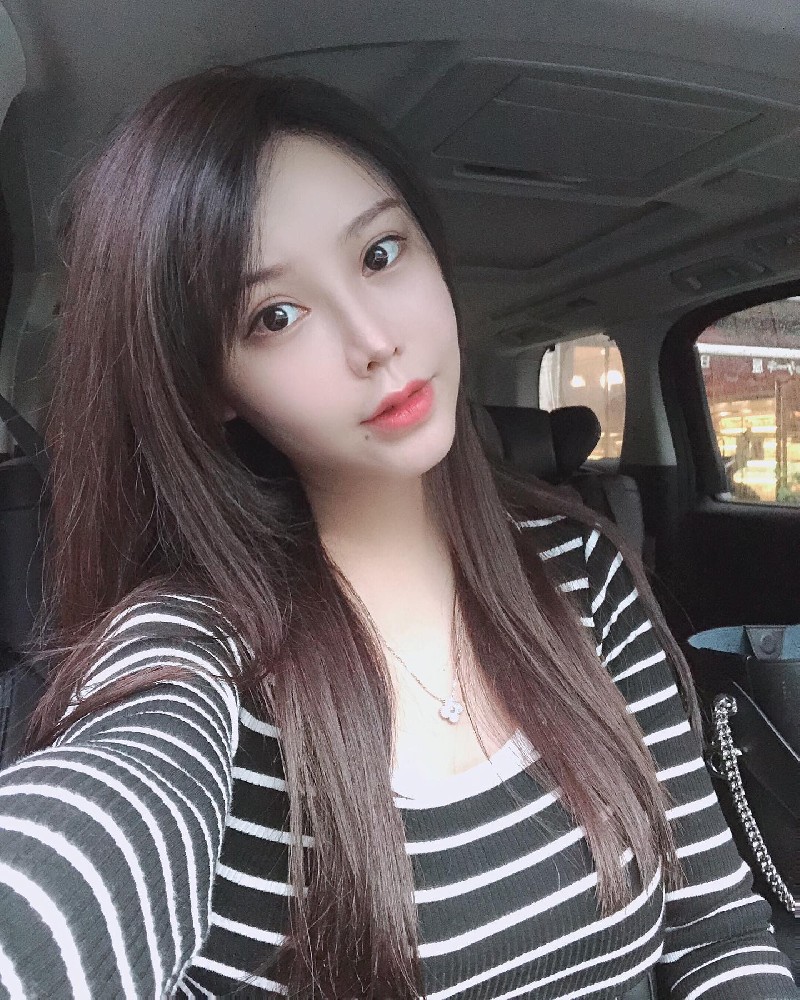 A2058 照片1462张 视频15个 马来西亚 美女宝妈 生活日常 旅游 带娃 自拍多 曝光低