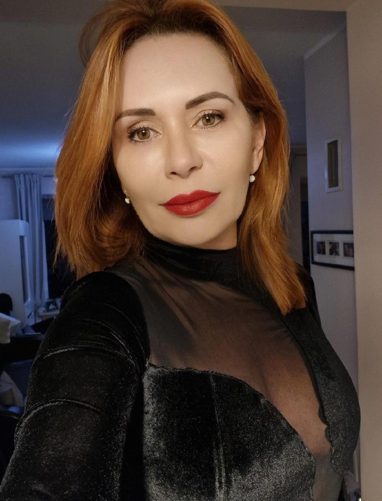 N434 照片1533张 视频186个 波兰 成熟少妇 宝妈 带娃 生活日常 旅游 性感照 生活素材丰富