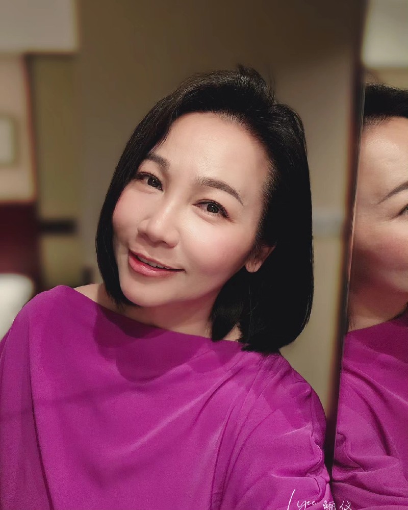 A2110 照片585张 视频34个 马来西亚 知性成熟阿姨 生活日 旅游 唱歌