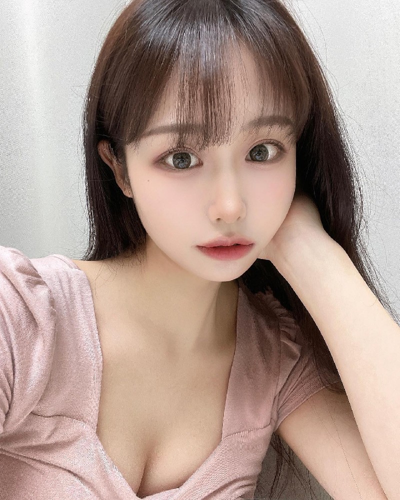 A2124 照片814张 视频28个 韩国 高颜值气质美女 生活日常 旅游 自拍多